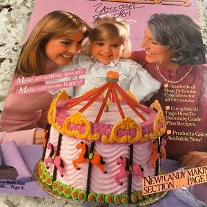 Vintage 1983 Wilton Cake Decorating Paperback Book